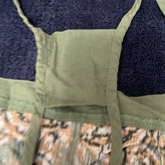 Halter top - Picture 8 of 11